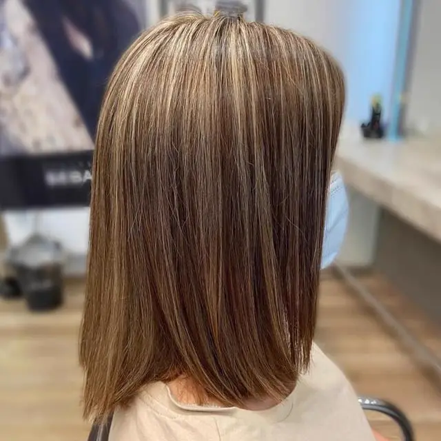 Blonde Straehnen aus dem Salon Haar JuWehl